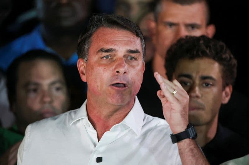 Flavio Bolsonaro leaves Brazil for U.S. after election loss